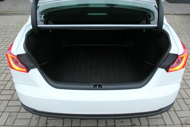 Toyota Camry 2.5 Hybrid 231km E-Ctv Prestige SalonPL FV23%