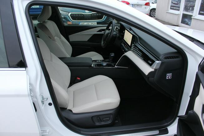 Toyota Camry 2.5 Hybrid 231km E-Ctv Prestige SalonPL FV23%