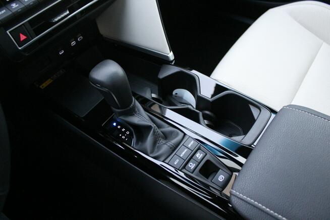 Toyota Camry 2.5 Hybrid 231km E-Ctv Prestige SalonPL FV23%