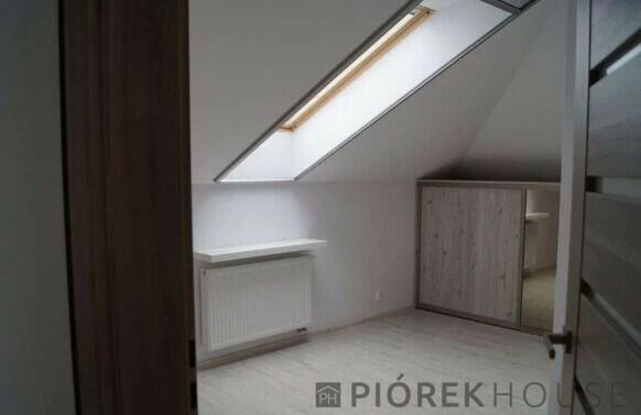 Dwupoziomowe mieszkanie w Markach