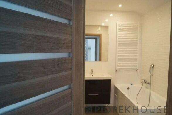 Dwupoziomowe mieszkanie w Markach