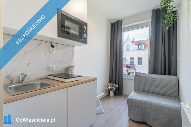 Nowoczesny pokój z prywatną łazienką obok uczelni.