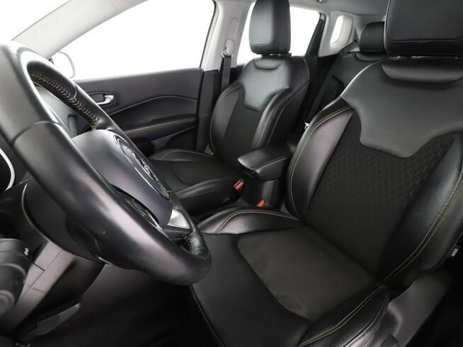 Jeep Compass navi klima auto półskóra kamera i czujniki parkowania