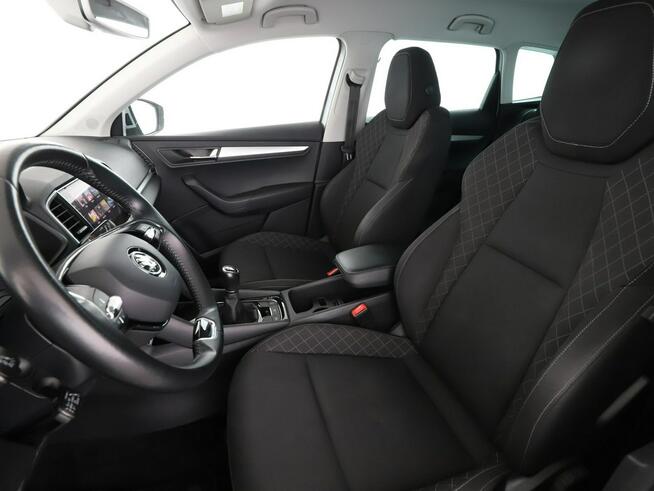 Škoda Karoq 1.6 TDI Business Climatronic Tempomat Nawigacja Asystenci Kamera LED