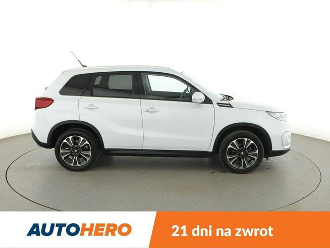 Suzuki Vitara mHEV panorama navi kamera grzane fotele tempomat