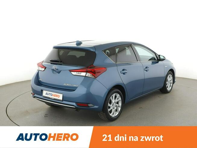 Toyota Auris HEV panorama klima auto navi kamera cofania