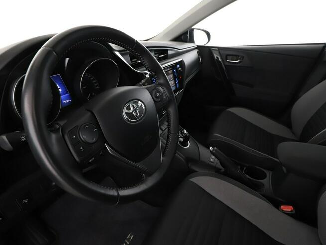 Toyota Auris HEV panorama klima auto navi kamera cofania