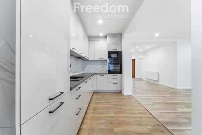 Szeregowy środkowy segment do wprowadzenia