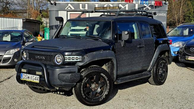 Toyota FJ Cruiser ZAMIANA** Rury ** Progi TRD 4,0 z LPG 242KM ,Zarejestrowana , MANUAL !