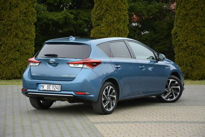 Lift Premium Panorama Ledy Navi Kamera Keyless go Aso Toyota