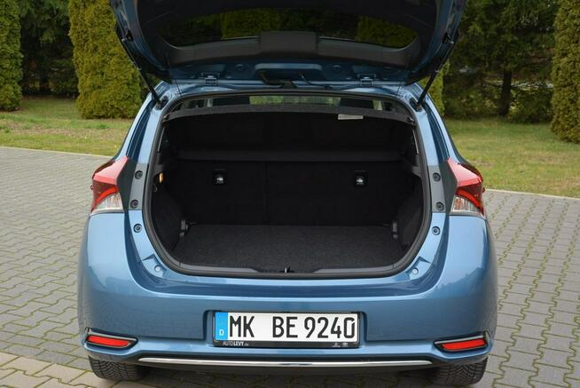 Lift Premium Panorama Ledy Navi Kamera Keyless go Aso Toyota