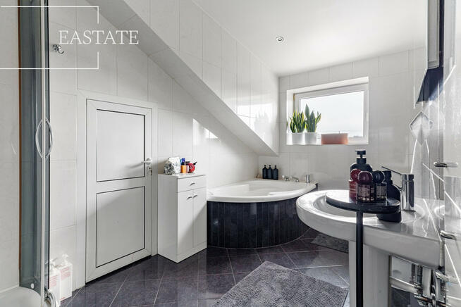 Dom Wołomin, Kiejstuta