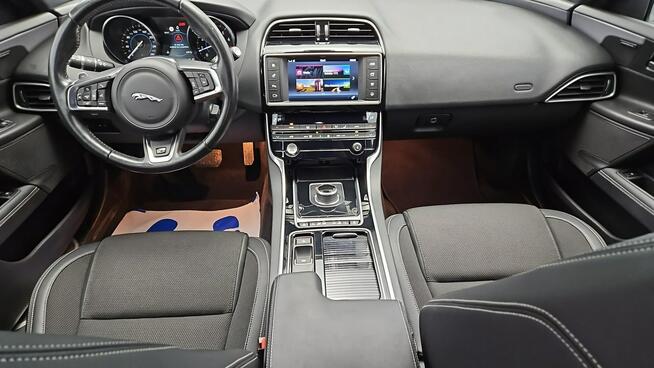 Jaguar XE 2.0 T R-Sport aut ! Z Polskiego Salonu ! Faktura VAT !