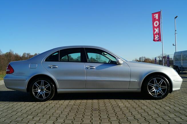 Mercedes E 220 CLASSIC 2,2 150 KM SZYBERDACH AUTOMAT ZADBANY IDEALNY STAN Z NIEMIEC