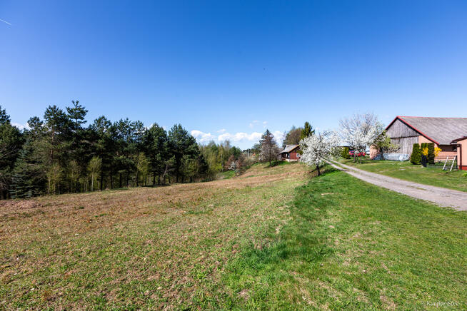 Na sprzedaż dom w Jastrzębi z działką