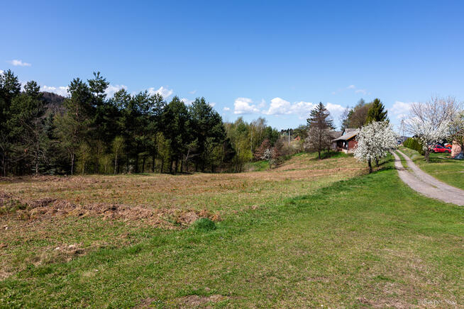 Na sprzedaż dom w Jastrzębi z działką