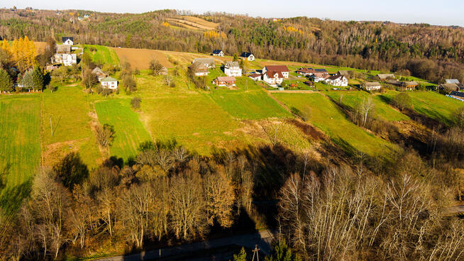 Działka z widokiem i mediami – Lipnica Górna