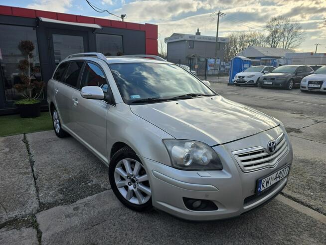 Toyota Avensis D4D 2.0 126KM,skóry,navi,tempomat,xenon
