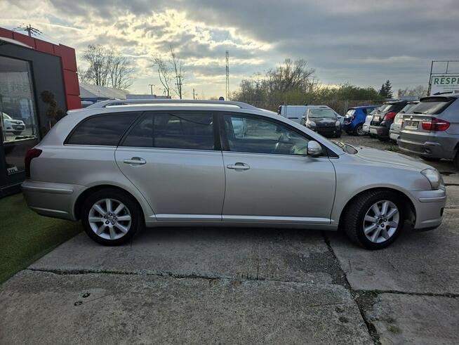 Toyota Avensis D4D 2.0 126KM,skóry,navi,tempomat,xenon