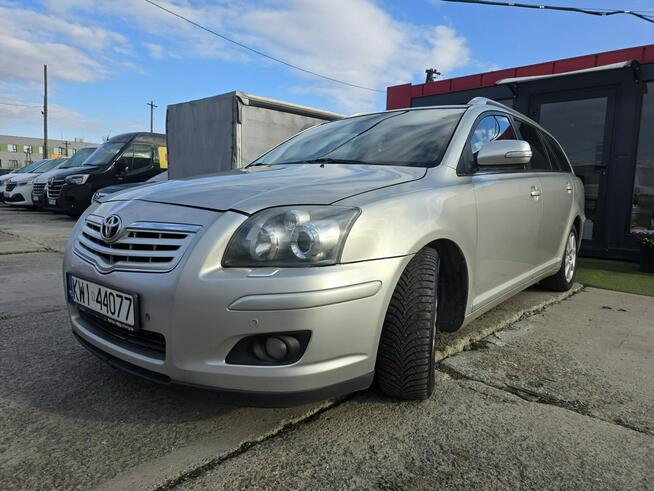 Toyota Avensis D4D 2.0 126KM,skóry,navi,tempomat,xenon