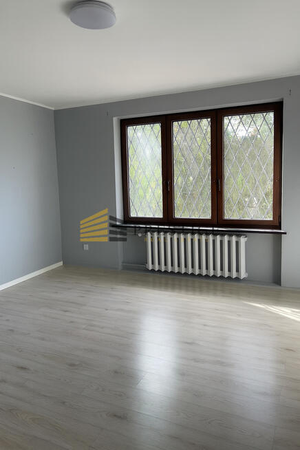 Dom na Sadybie także na biuro.