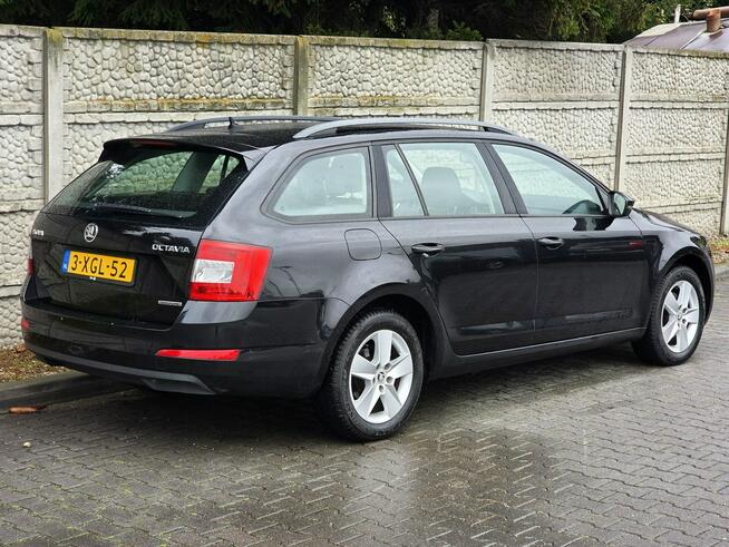 Škoda Octavia Perfekcyjny Stan. Super Wyposażenie. GWARANCJA. Navi. Climatronic.