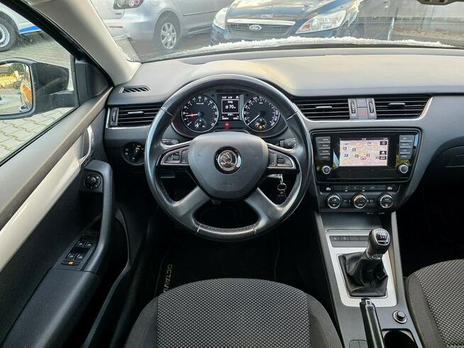 Škoda Octavia Perfekcyjny Stan. Super Wyposażenie. GWARANCJA. Navi. Climatronic.