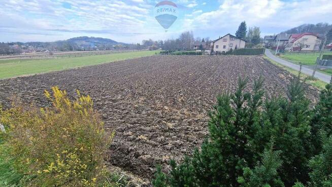 Czego brakuje tej działce ?
