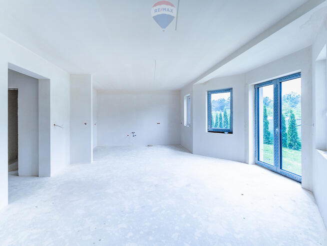 Połowa domu w pobliżu Kampinoskiego Parku Nar.