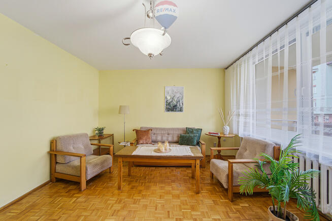 Mieszkanie w niskim bloku, do własnej aranżacji