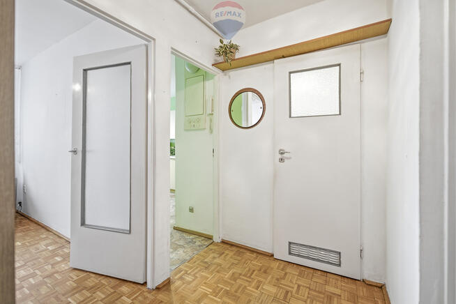 Mieszkanie w niskim bloku, do własnej aranżacji