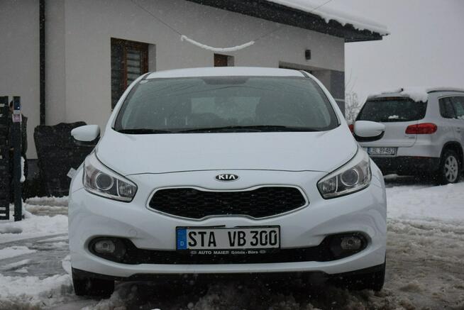 Kia Cee'd 1.4B 2015r/ Kamera/ 2 Kpl Kół/ Grzane Fotele i Kierownica/ Sprowadzony