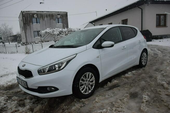 Kia Cee'd 1.4B 2015r/ Kamera/ 2 Kpl Kół/ Grzane Fotele i Kierownica/ Sprowadzony