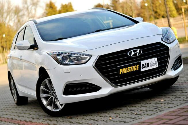 Hyundai i40 LiFT 1,7 CRDi 141Km Bi Xenon Ledy Grzana Kiera Fotele Navi Kamera Full