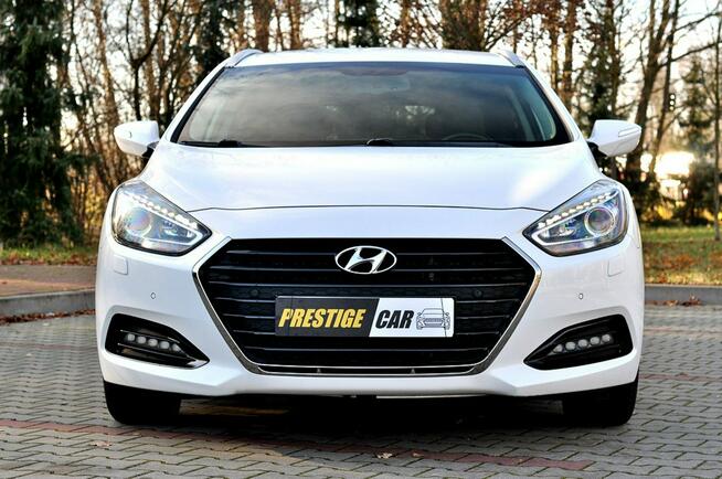 Hyundai i40 LiFT 1,7 CRDi 141Km Bi Xenon Ledy Grzana Kiera Fotele Navi Kamera Full