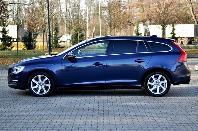Volvo V60 LiFT Ledy 1,6 HDi 115Km Automat Navi Klimatronik Szyber Dach
