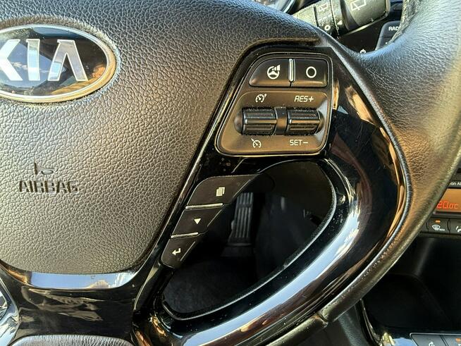 Kia Cee'd Zadbana bezwypadkowa - przepiękny perłowy kolor !