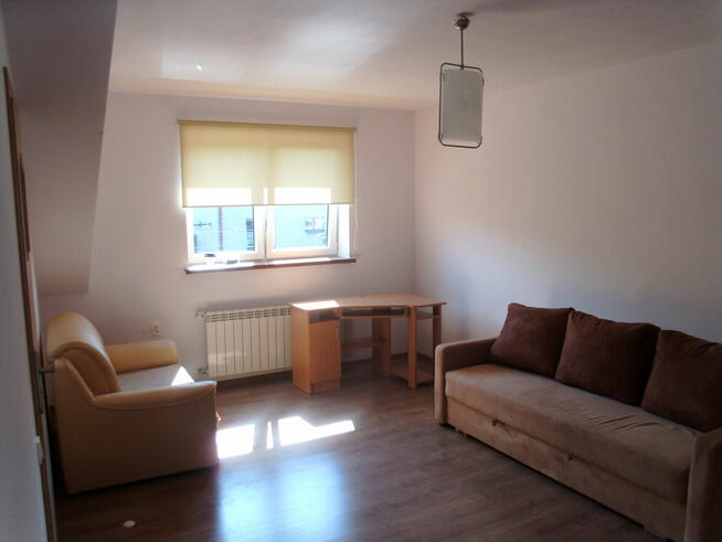 Samodzielny pokój z łazienką wynajmę dziewczynie Kraków - Po