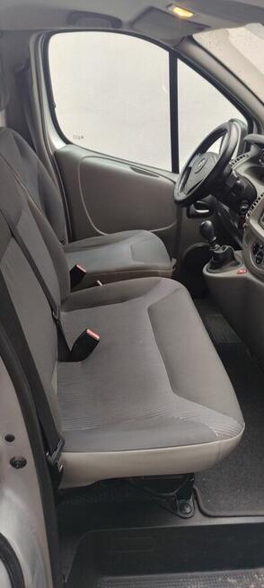 Opel Vivaro 2.0 CDTI LONG 9 osób