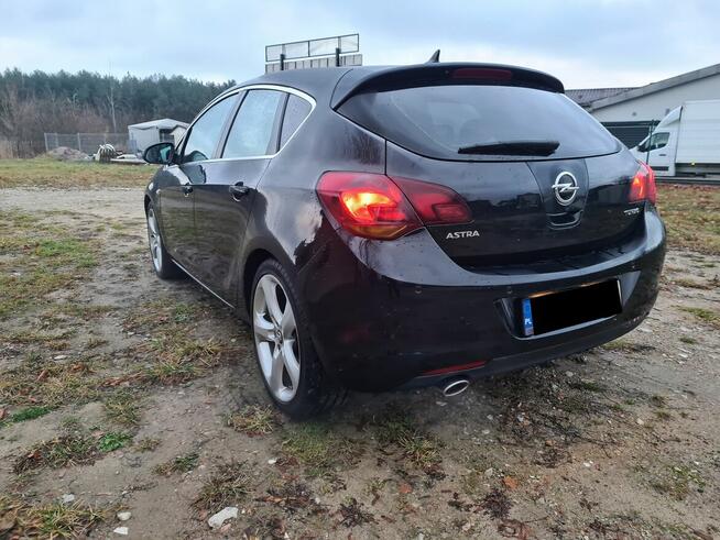 Opel Astra J 1,6 benzyna 180KM Bezwypadkowy