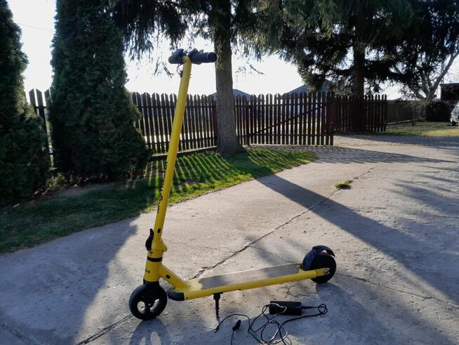 SKYMASTER LOONAR hulajnoga elektryczna z ładowarką