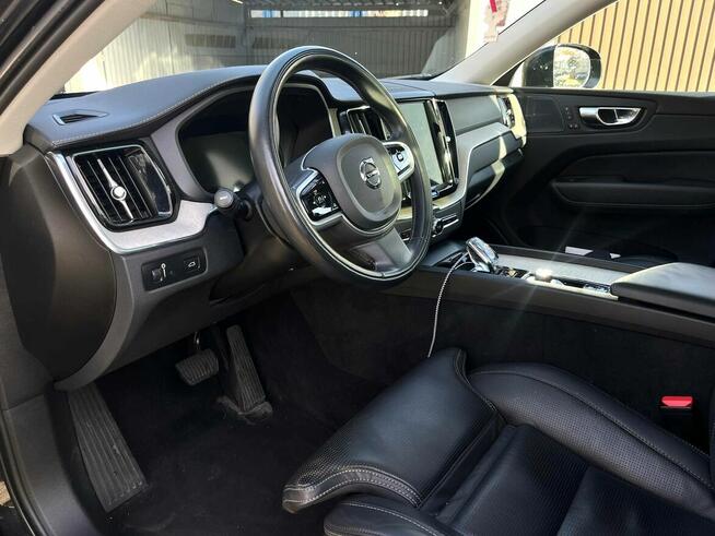 Samochód VOLVO XC60 B5 z salonu , serwisowany