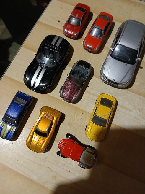 Zestaw samochodzików dla chobysty ponad 140 sztuk resoraków