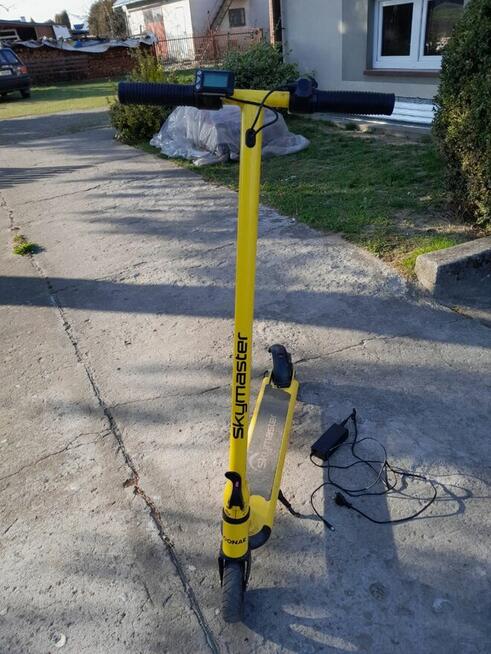 SKYMASTER LOONAR hulajnoga elektryczna z ładowarką