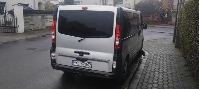 Opel Vivaro 2.0 CDTI LONG 9 osób