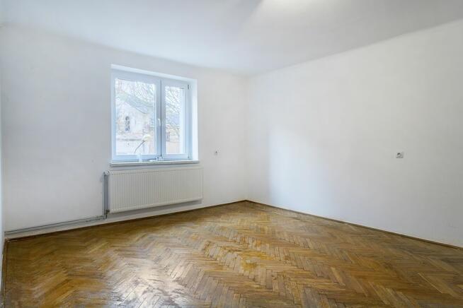 Jarosław|Sienkiewicza |36 m² |Kawalerka| centrum| duża piwni