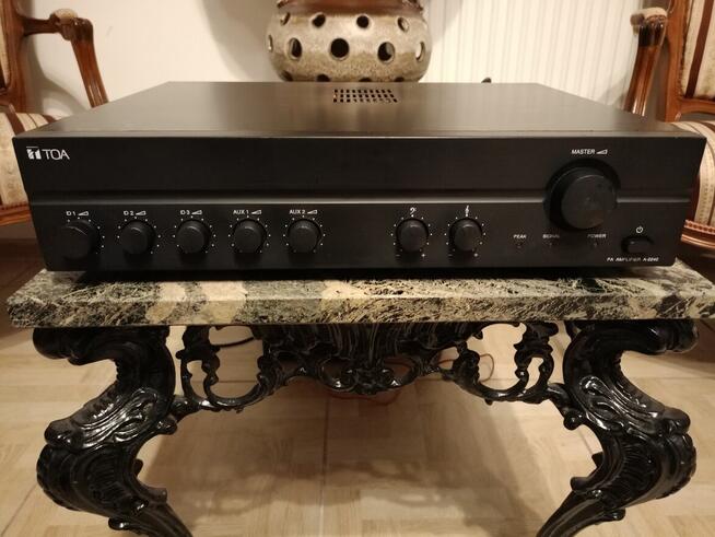 Wzmacniacz TOA A-2240 CE Cyfrowy 240 Watt