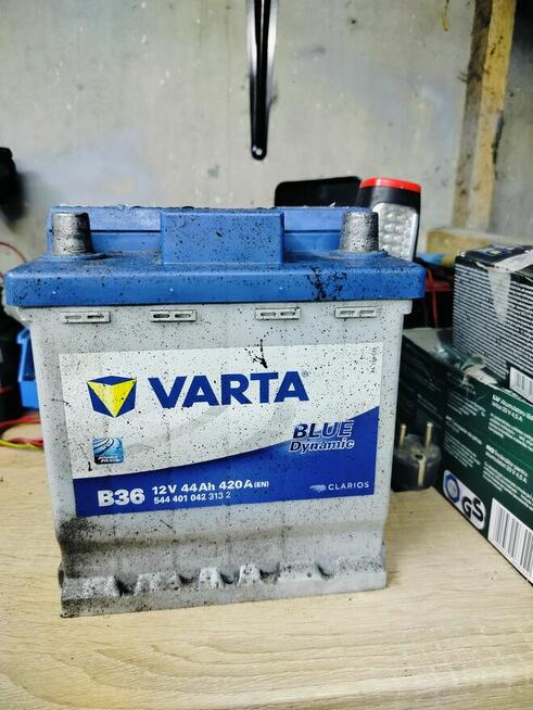 Sprzedam Akumulator 12 V 44 AH 420 A