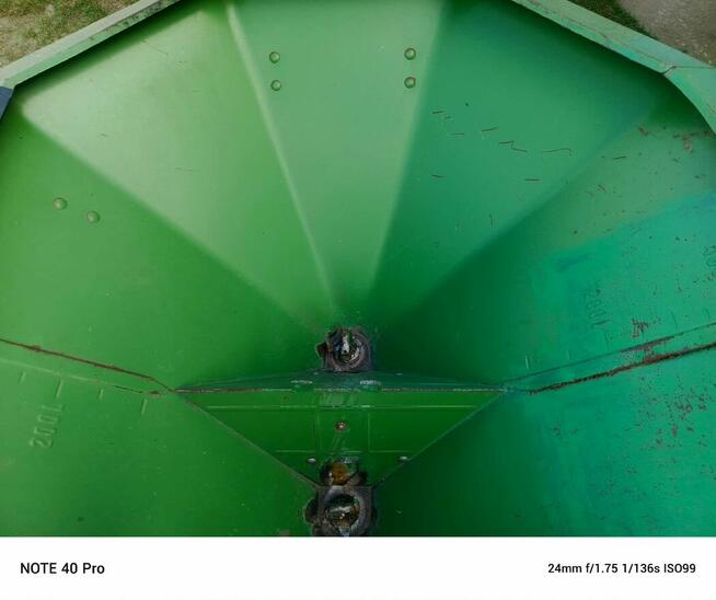 Rozsiewacz nawozu Amazone