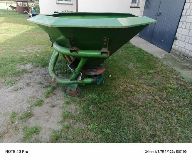 Rozsiewacz nawozu Amazone